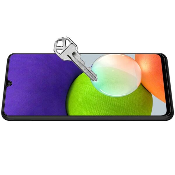 Nillkin Anti-Explosion Glass 2.5D - Szkło ochronne Samsung Galaxy A22 4G/LTE - obrazek 5